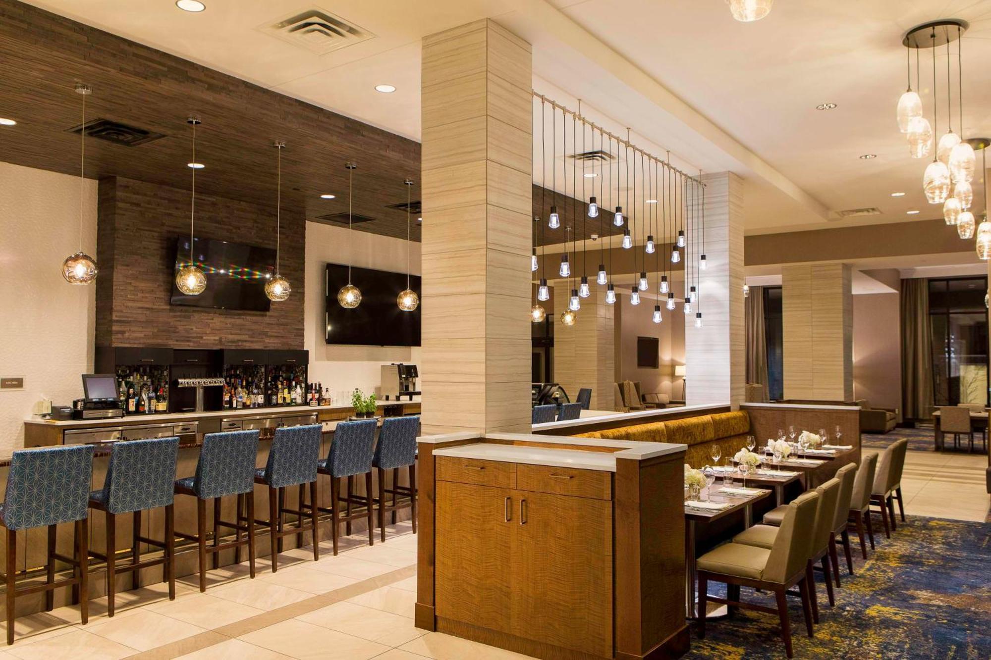 Hilton Garden Inn Minneapolis - University Area Kültér fotó